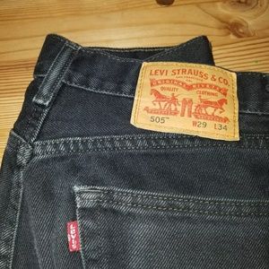 Levis 505